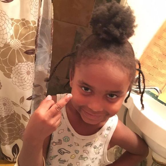 Meet your Posher, Marilyn - Picture 1 of 1